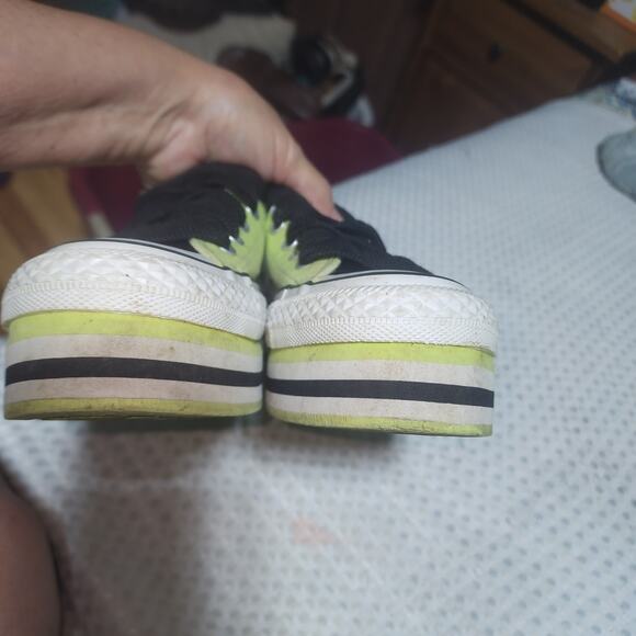 CONVERSE GUC WOMENS SZ 7 PLATFORM SNEAKER SHOES - Picture 9 of 9